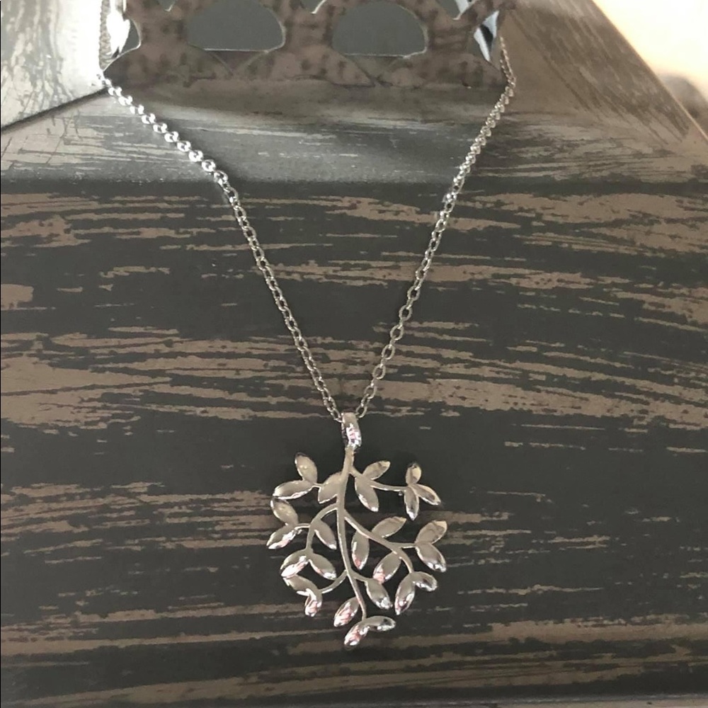 Silver Plated Dainty Necklace